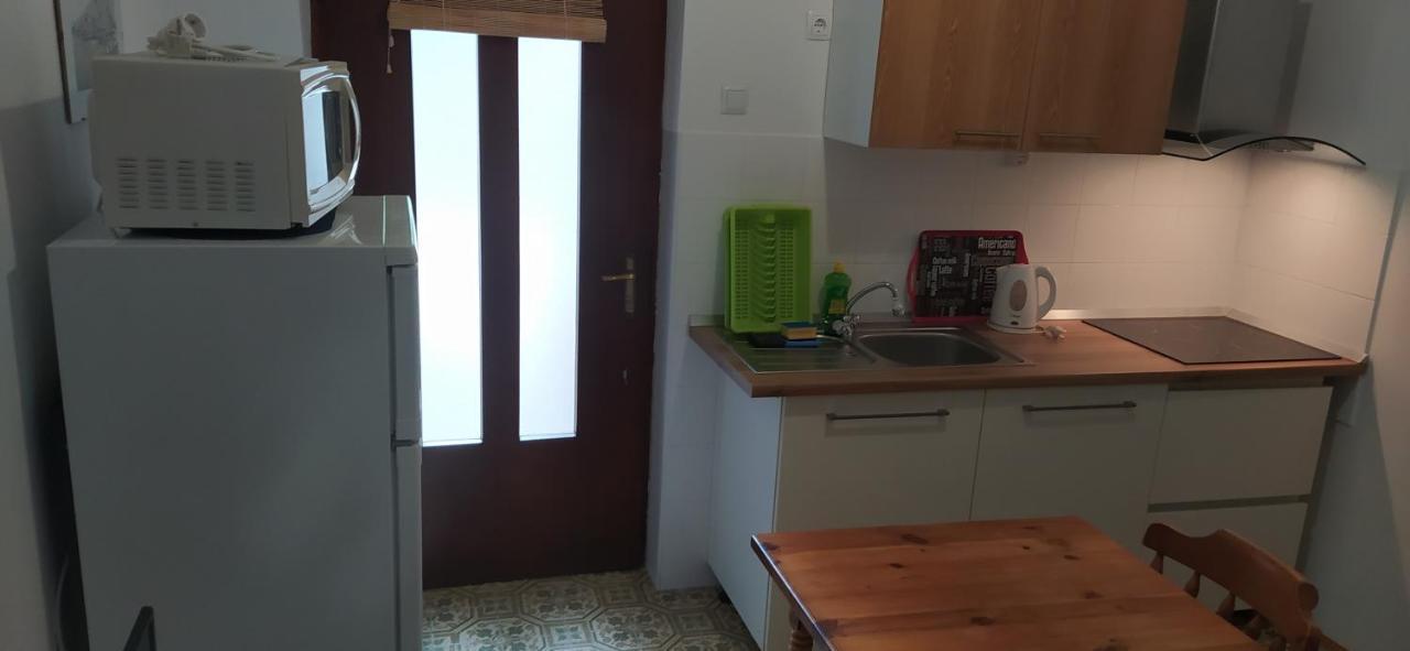 Apartments Ivka Omiš Екстериор снимка