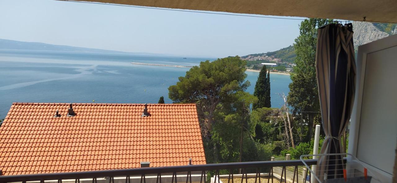 Apartments Ivka Omiš Екстериор снимка