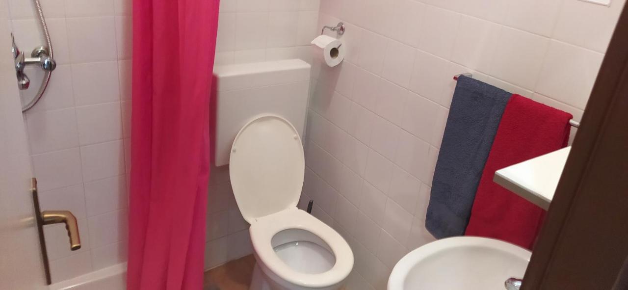 Apartments Ivka Omiš Екстериор снимка
