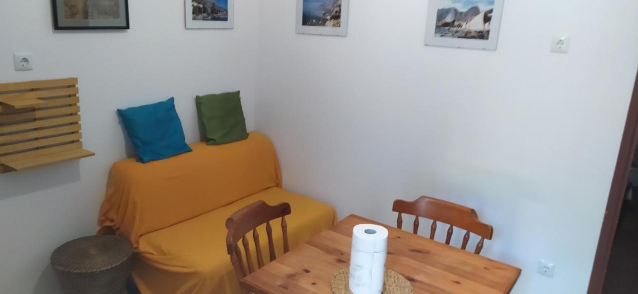 Apartments Ivka Omiš Екстериор снимка