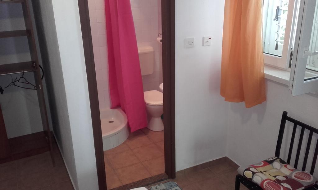 Apartments Ivka Omiš Екстериор снимка
