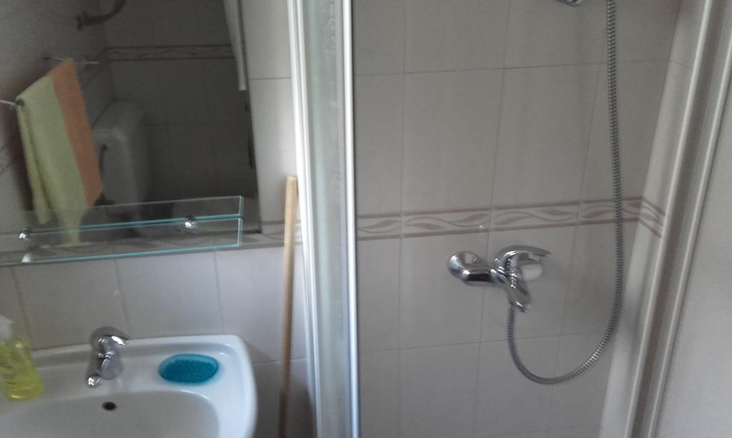 Apartments Ivka Omiš Екстериор снимка