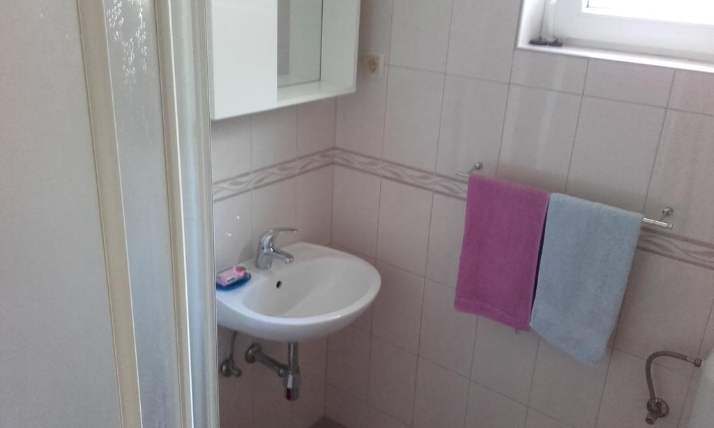 Apartments Ivka Omiš Екстериор снимка