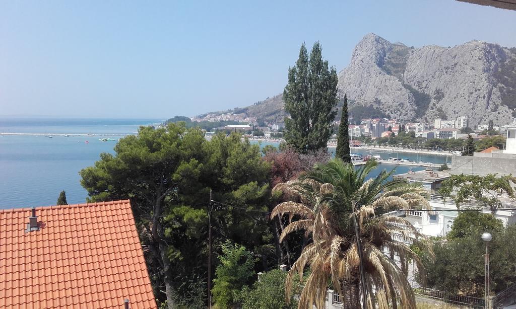 Apartments Ivka Omiš Екстериор снимка