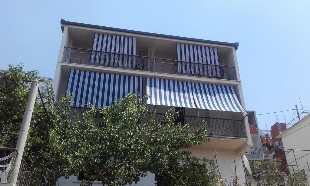 Apartments Ivka Omiš Екстериор снимка