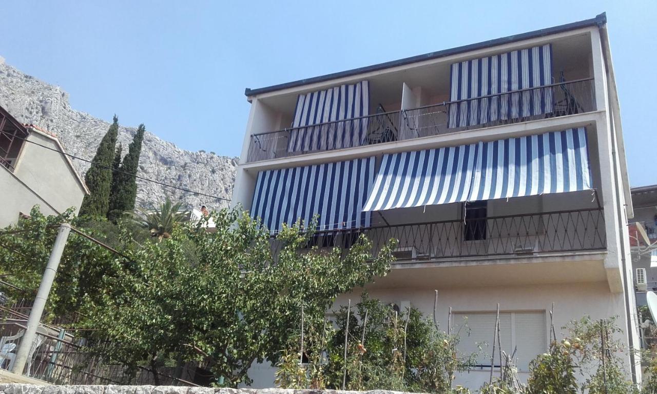 Apartments Ivka Omiš Екстериор снимка